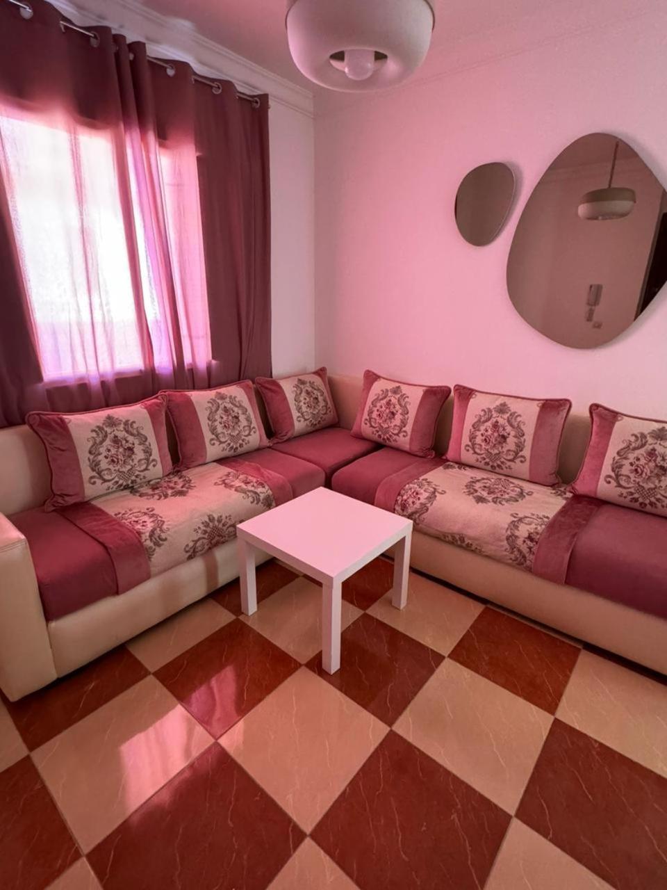 Tétouan Joli Appart Avec Terrasse Au Centre Ville מראה חיצוני תמונה