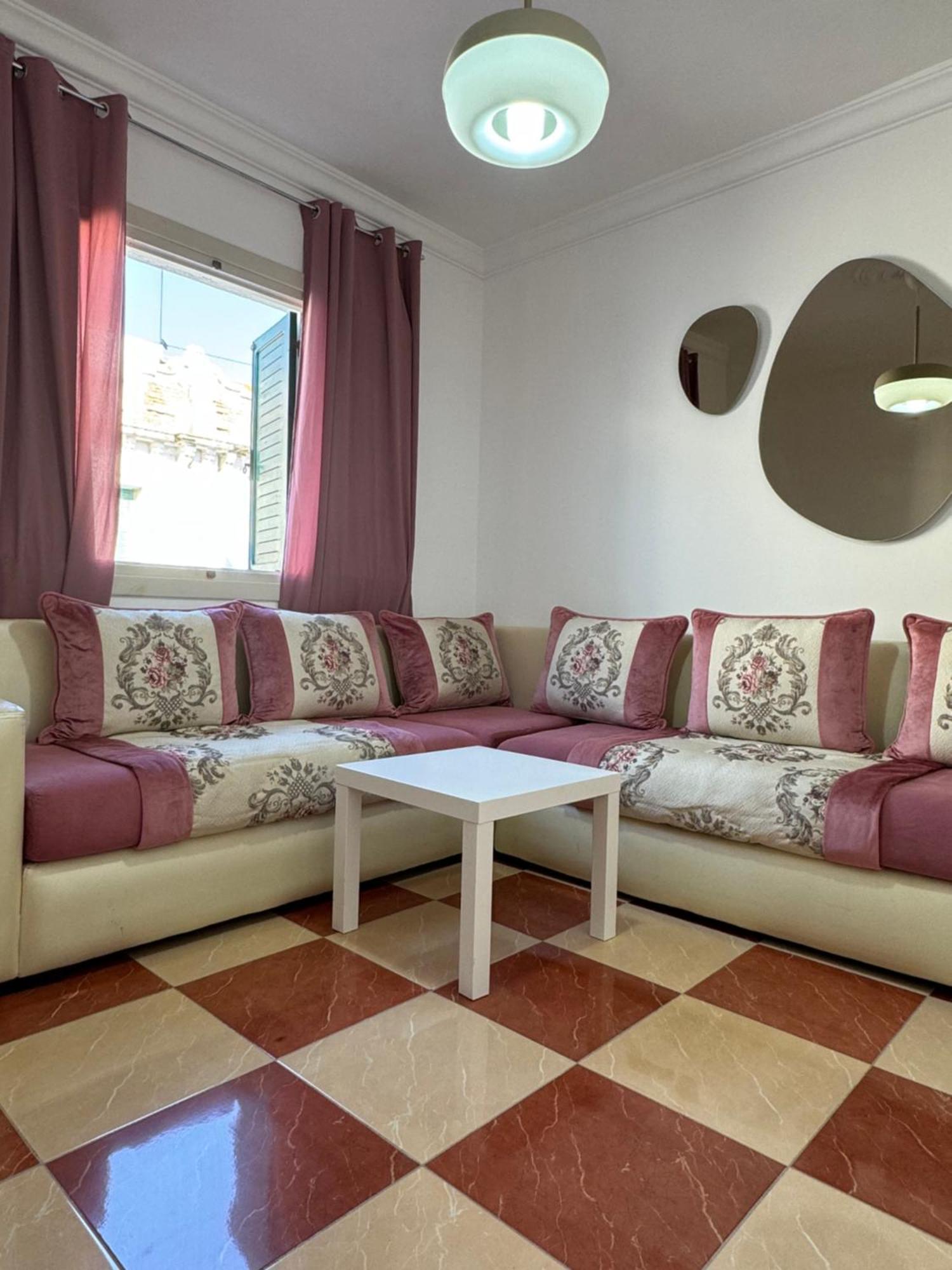 Tétouan Joli Appart Avec Terrasse Au Centre Ville מראה חיצוני תמונה